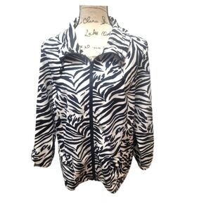 NWOT CHICOS JACKET ZIP FRONT FRONT SNAP POCKETS DRAWSTRING NECK WINDBREAKER